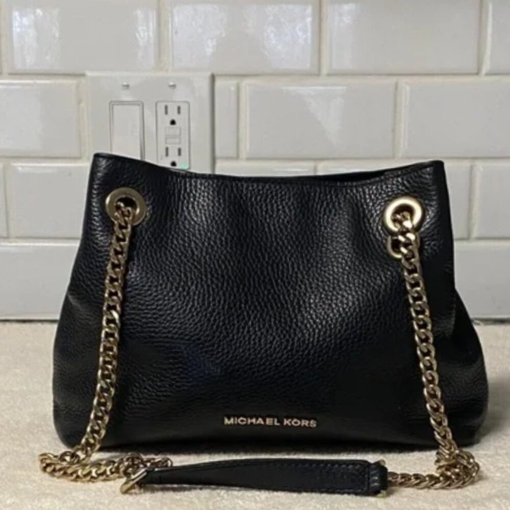 Michael Kors Black Leather crossbody bag EUC